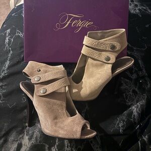 Vintage Fergie Heels